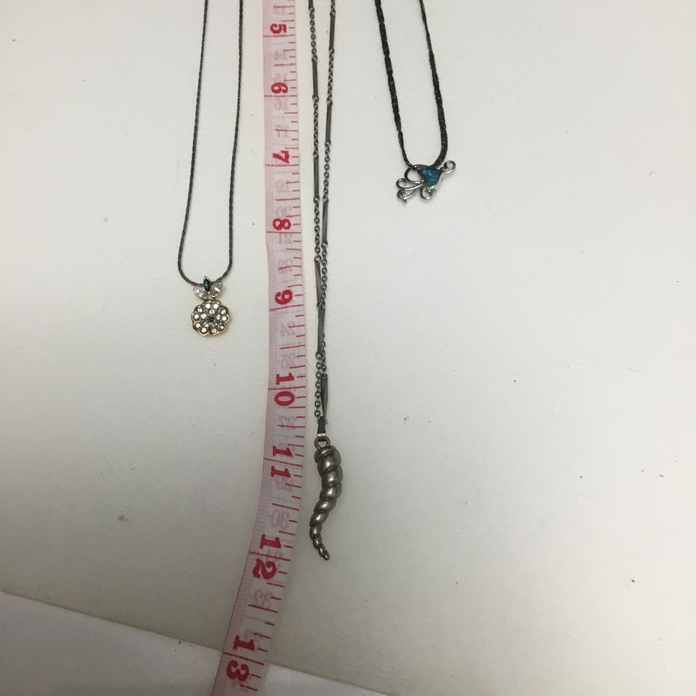 3 Necklaces bundle - Picture 3 of 7